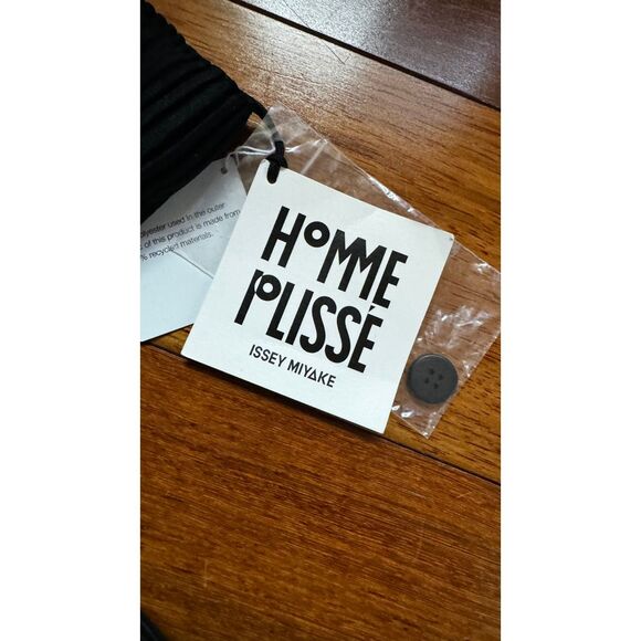 HOMME PLISSÉ ISSEY MIYAKE COLOR PLEATS TROUSERS Style No. HP38JF450 - Picture 2 of 4